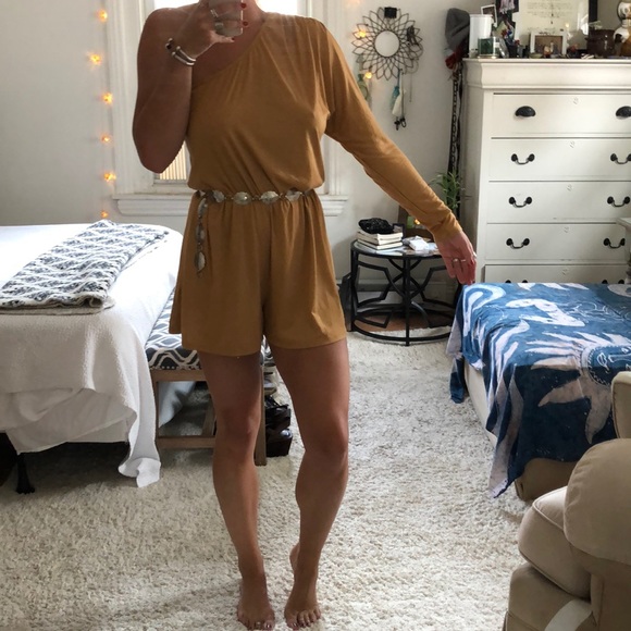 URBAN OUTFITTERS | one sleeved romper - Picture 5 of 7